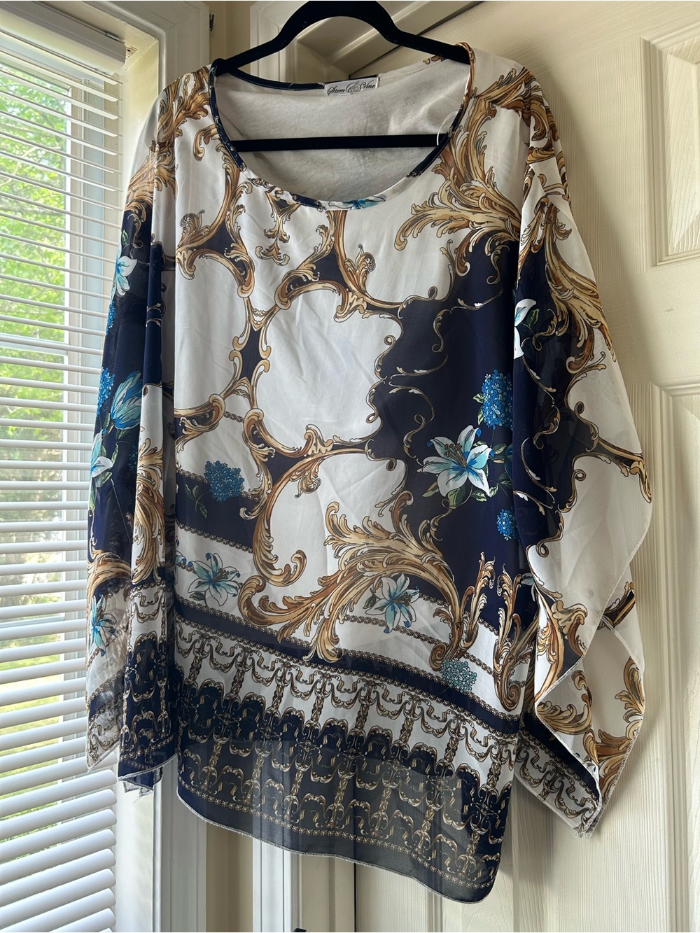 Silk-Feel Baroque Print Blouse 2X- White/Black with Blue Accents